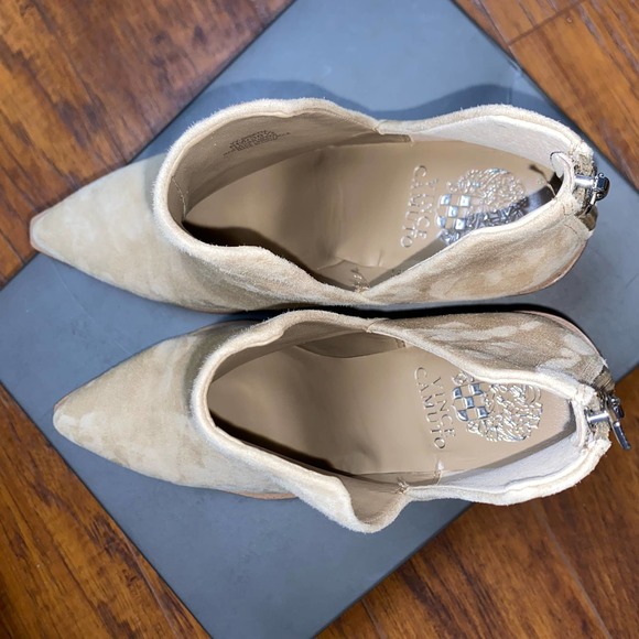 Vince Camuto Gigietta split shaft bootie, 8. NWOT - Picture 13 of 16